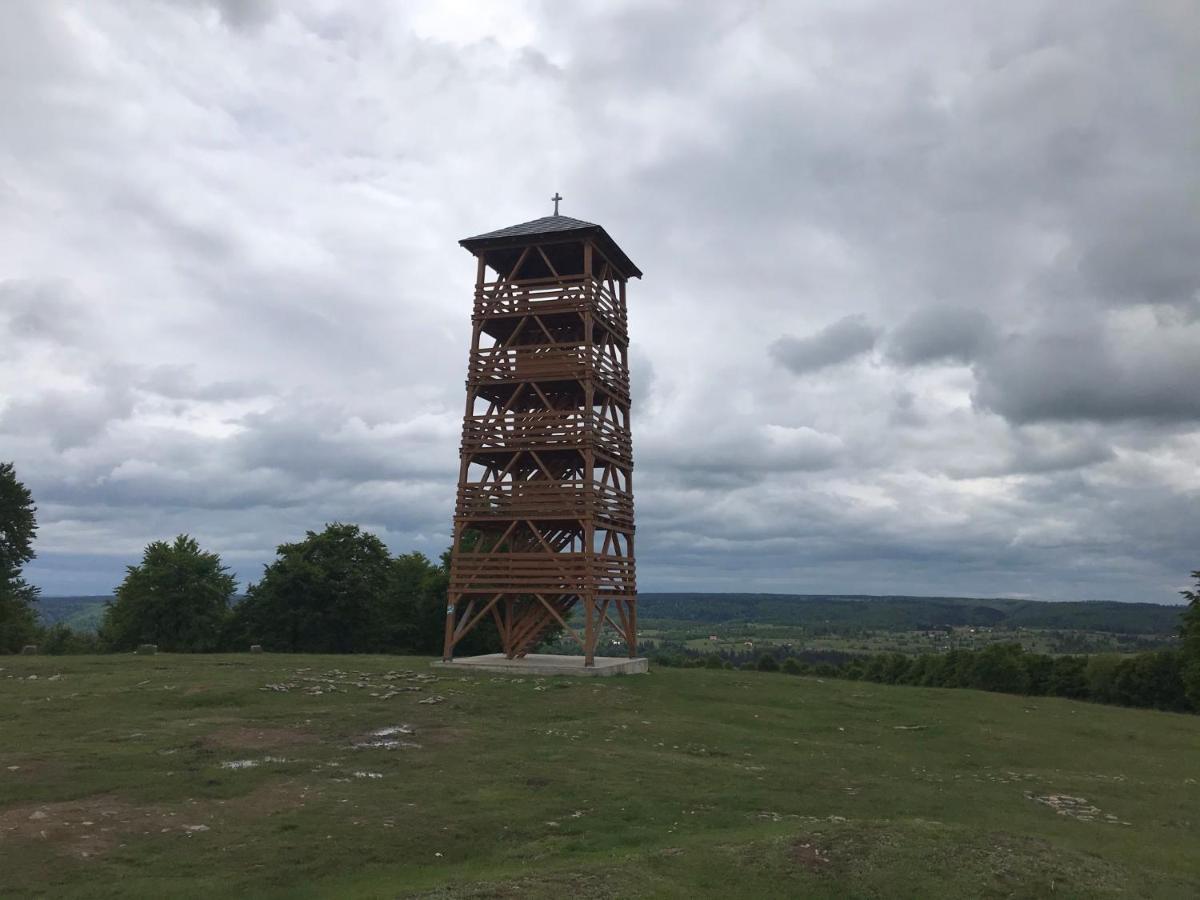 Central Chalet Varsag Экстерьер фото